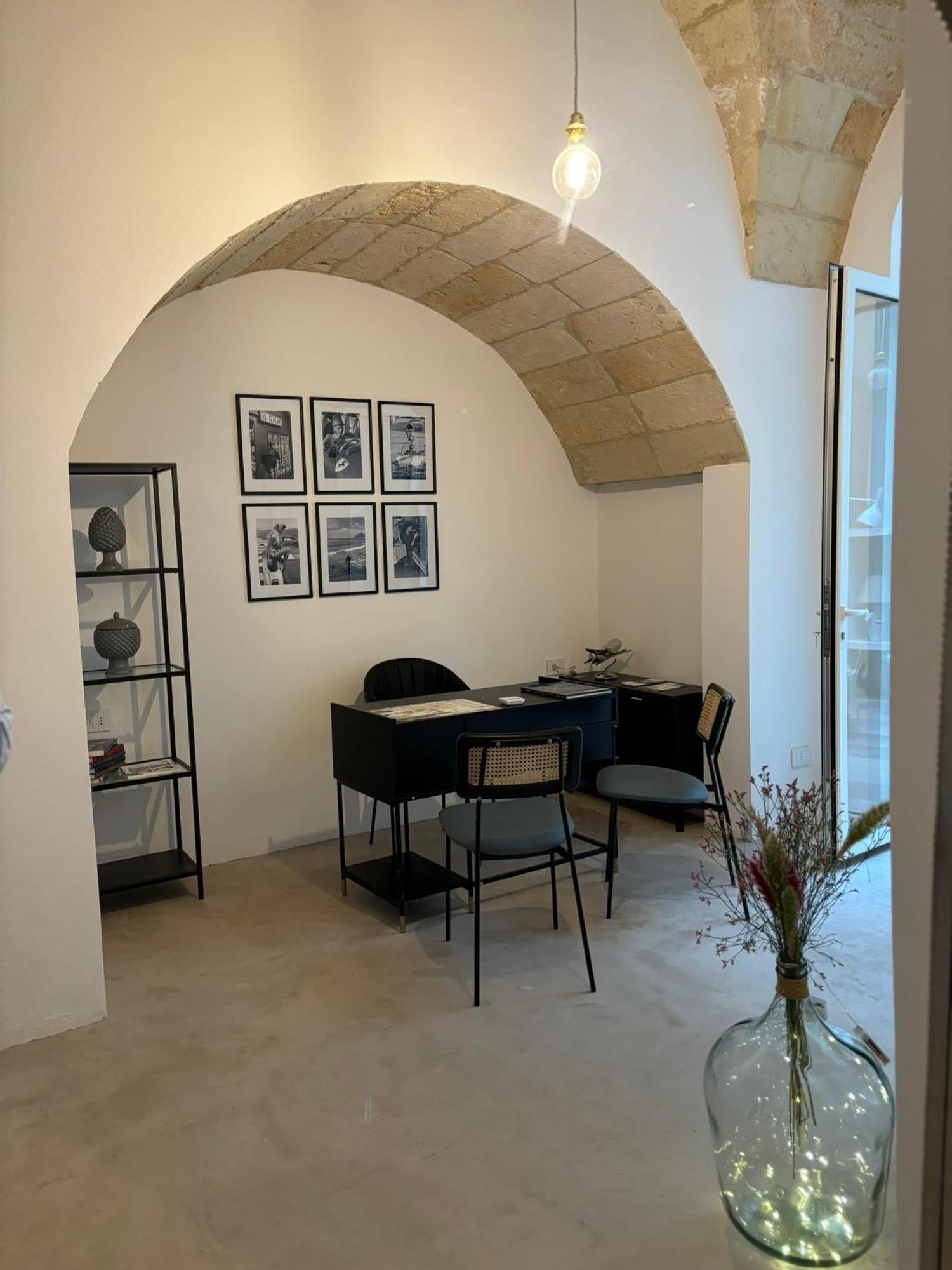 Alora Boutique Suites Lecce Exterior photo