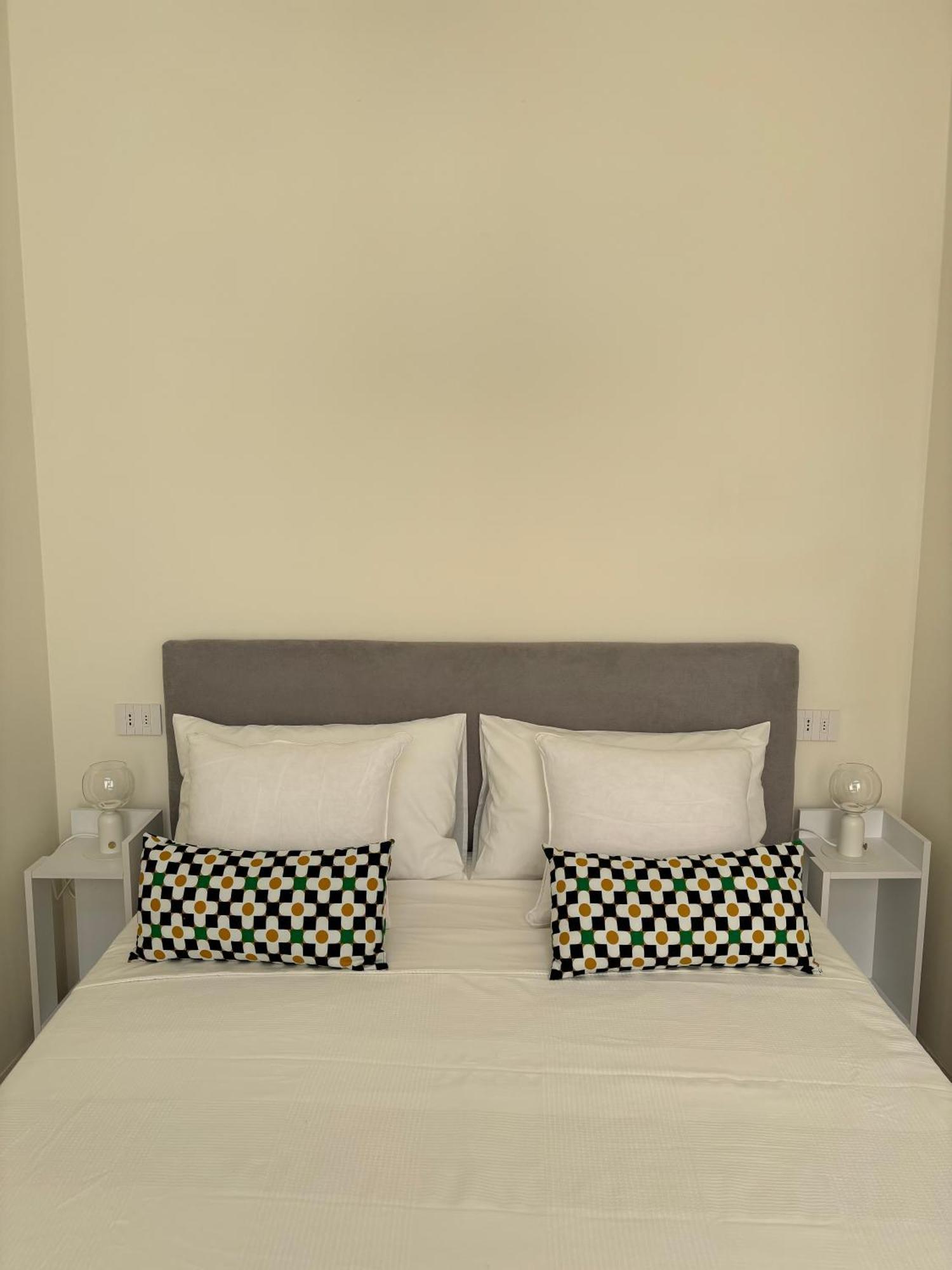 Alora Boutique Suites Lecce Exterior photo