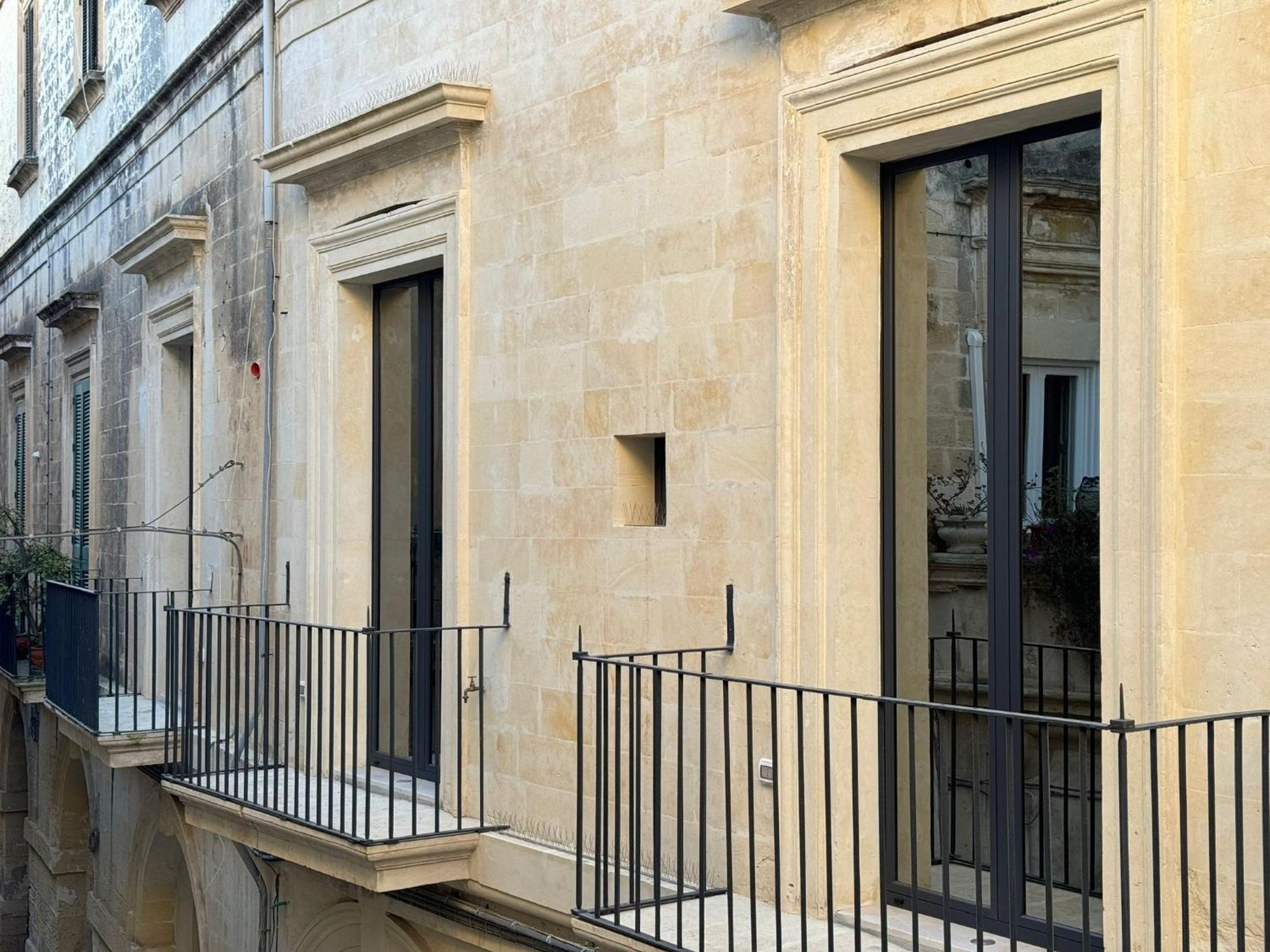 Alora Boutique Suites Lecce Exterior photo